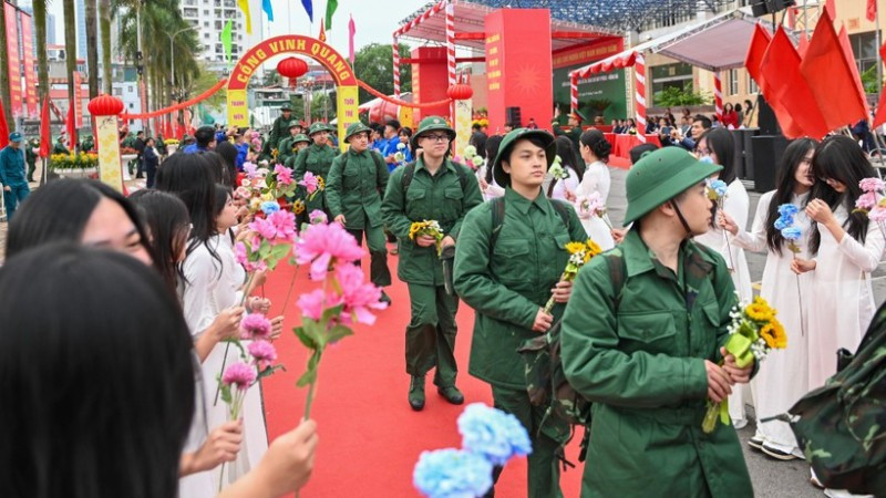 Nghĩa vụ thiêng liêng, cao quý