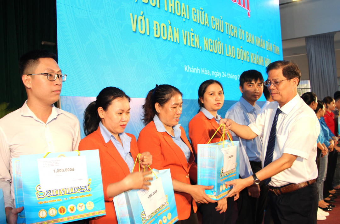 Ưu tiên bảo đảm việc làm, quyền lợi cho người lao động