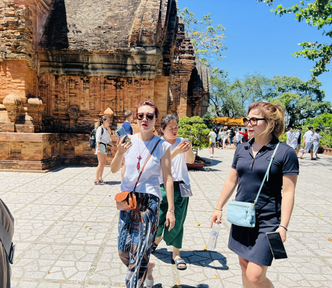 Khánh Hòa đón 450.000 lượt khách du lịch trong tháng 5