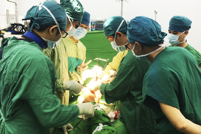 Sẵn sàng chăm sóc, điều trị bệnh nhân dịp Tết
