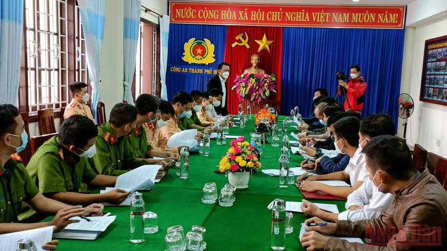 Rà soát bất cập trong hoạt động vận tải hành khách trên đường thủy nội địa