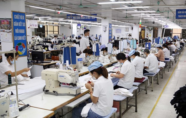 Cơ cấu lại nền kinh tế với đột phá chiến lược về hoàn thiện thể chế, chuyển đổi số