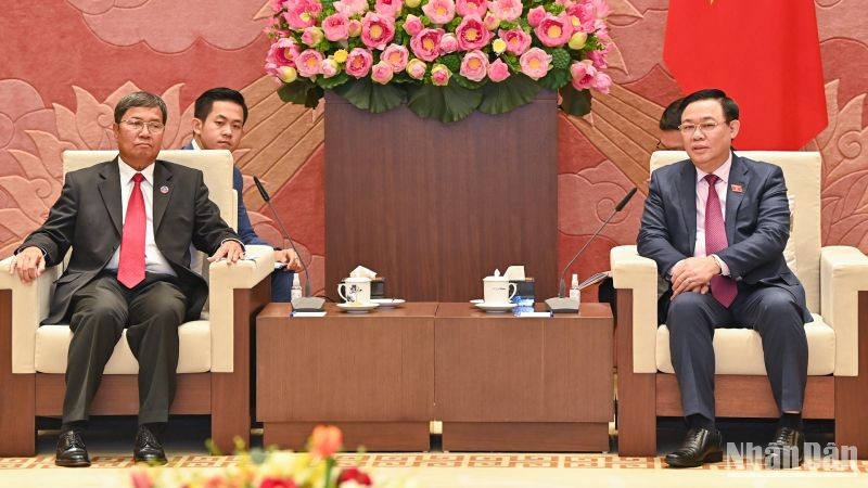  Chủ tịch Quốc hội Vương Đình Huệ tiếp Phó Chủ tịch Quốc hội Lào 
