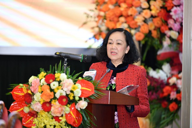 Thường trực Ban Bí thư dự Lễ kỷ niệm 35 năm ngày Báo Nhân Dân cuối tuần ra số đầu