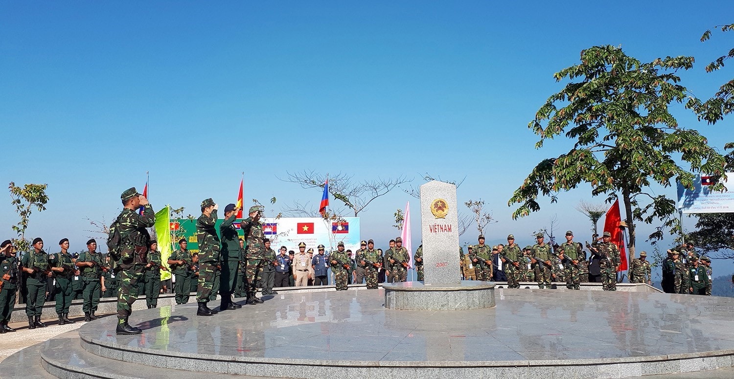 Đối ngoại góp phần bảo vệ Tổ quốc từ sớm, từ xa: quan điểm và một số giải pháp
