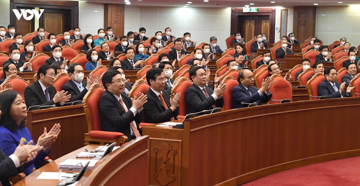           Ban hành quy định mới về 19 điều Đảng viên không được làm       