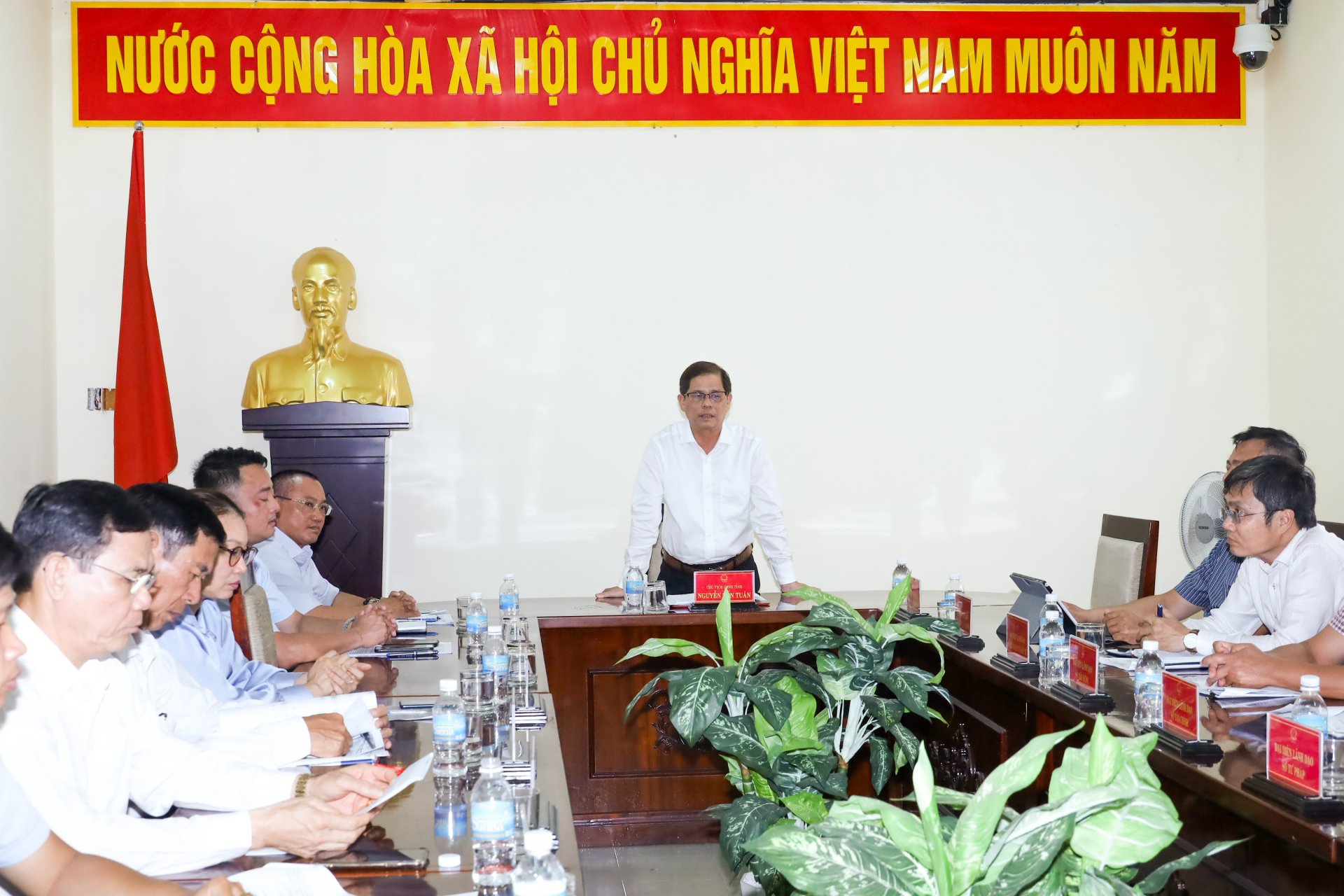 Chủ tịch UBND tỉnh Nguyễn Tấn Tuân tiếp công dân định kỳ tháng 3