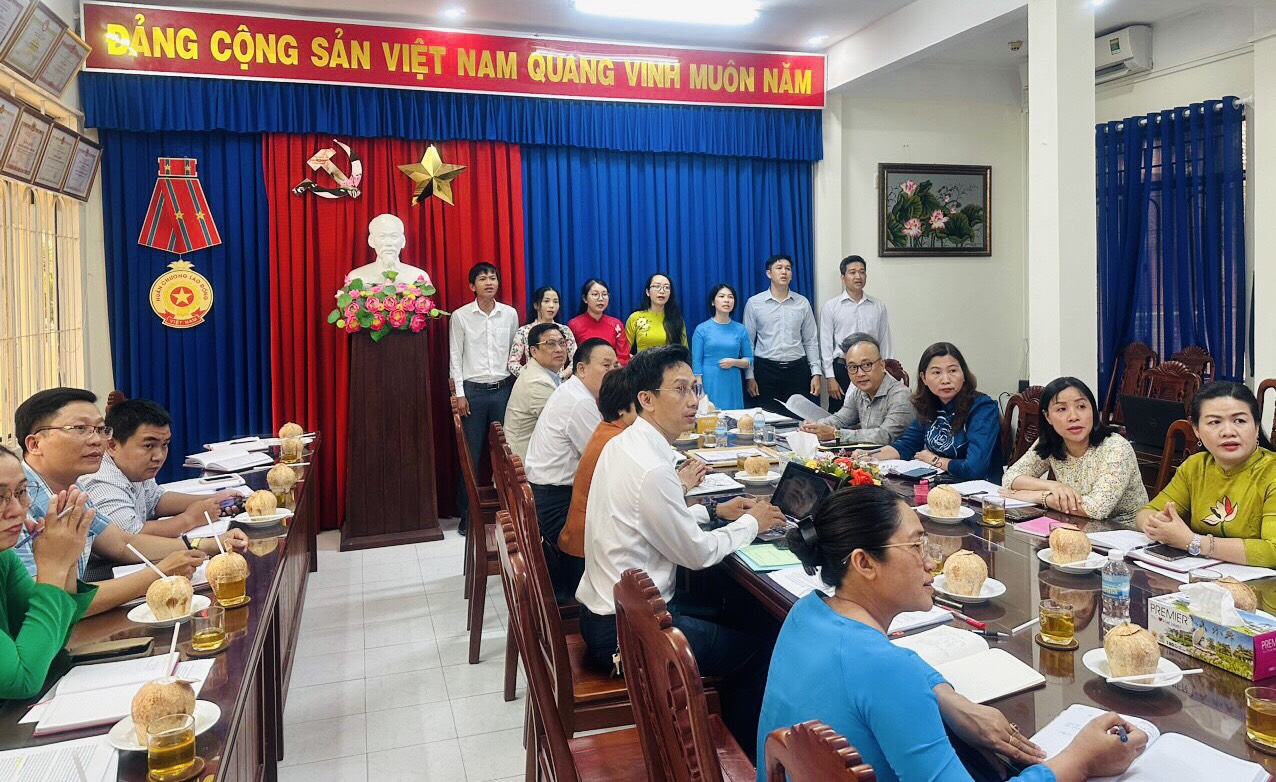 Xây dựng đội ngũ cán bộ, đảng viên Ban Tuyên giáo Tỉnh ủy “Tiên phong, gương mẫu, có đạo đức cách mạng trong sáng, bản lĩnh chính trị vững vàng, đủ phẩm chất, năng lực và uy tín đáp ứng yêu cầu nhiệm vụ”