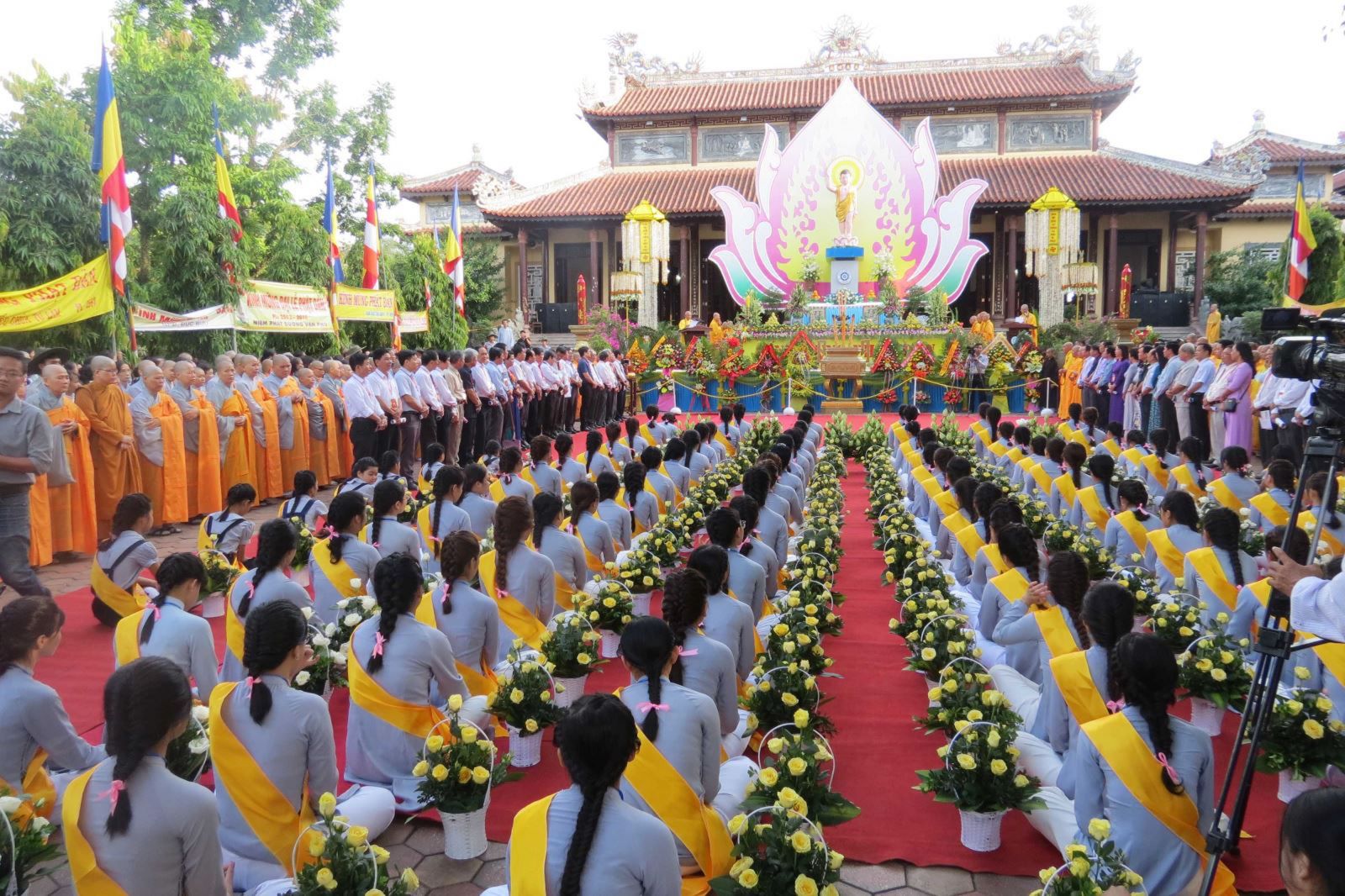 Tăng cường quản lý nhà nước về hoạt động tôn giáo trên không gian mạng ở Việt Nam hiện nay