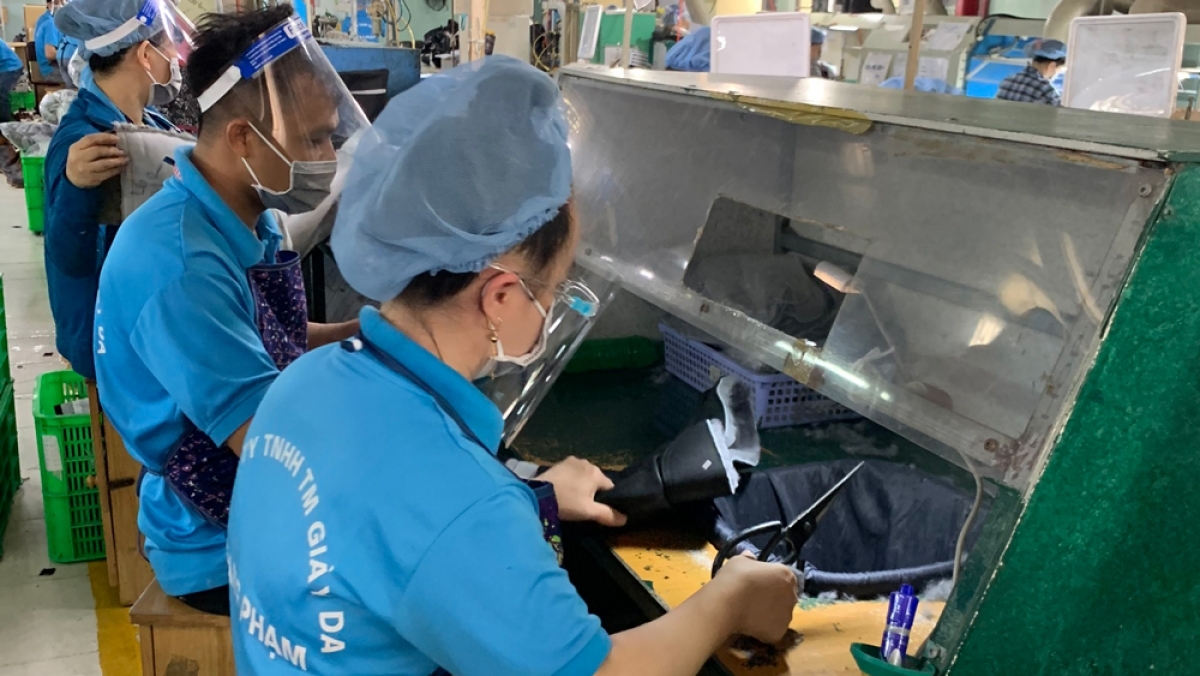           Bản lĩnh trong đại dịch: Linh hoạt chuyển hướng, biến “nguy” thành “cơ”      