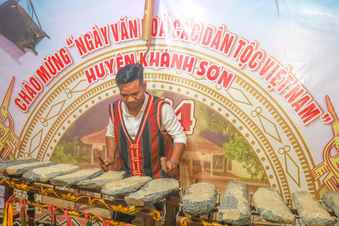 Khánh Sơn: Phát huy giá trị, bản sắc văn hóa Raglai