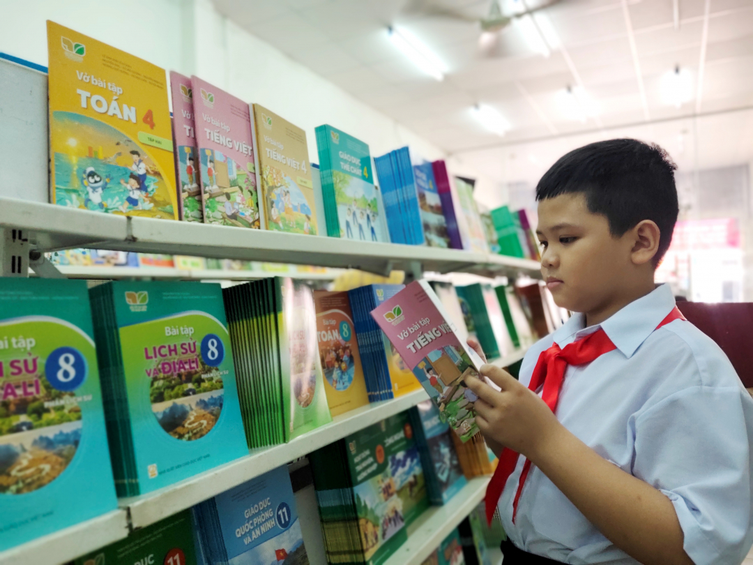 Đáp ứng đủ nhu cầu sách giáo khoa